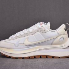 [NEW TOP공장 남여공용] 나이키 x 사카이 베이퍼와플 화이트 앤 검 DD1875-100