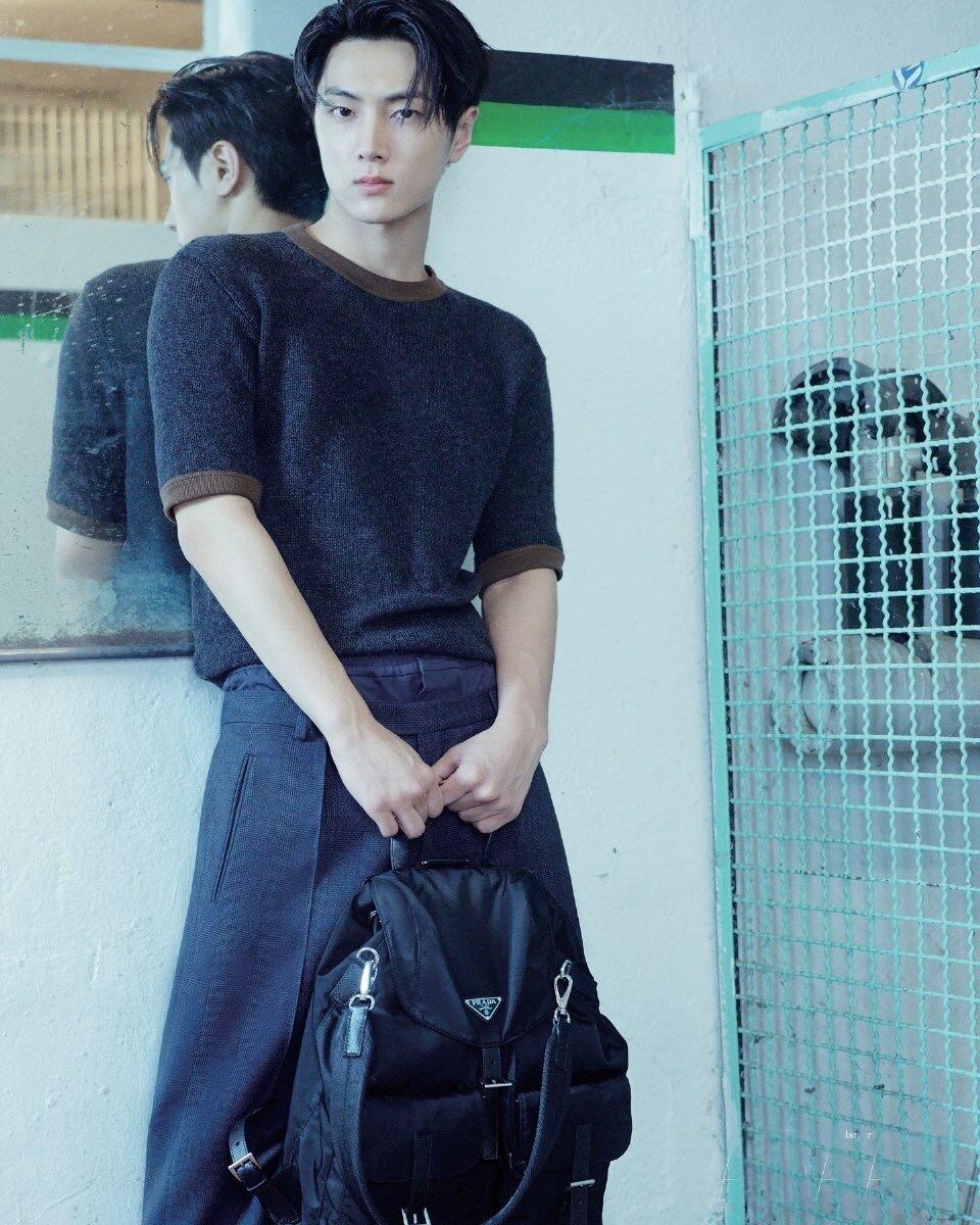 [Y] 프라다 티셔츠 크루넥 캐시미어 2Color