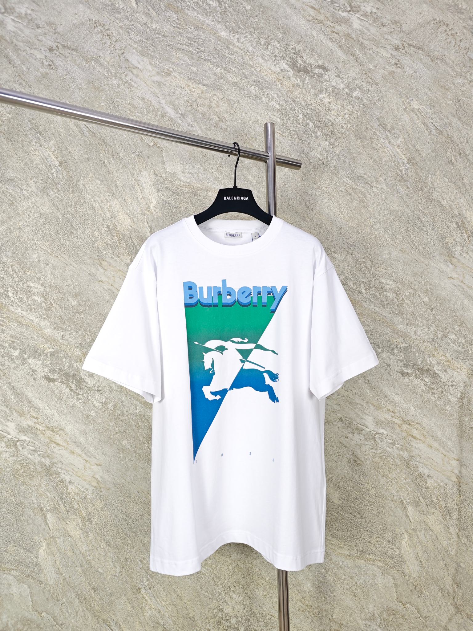 [GTR] 버버리 티셔츠 EKD 프린트 2Color