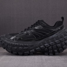 [XA공장 남여공용] 발렌시아가 디펜더 스니커즈 블랙