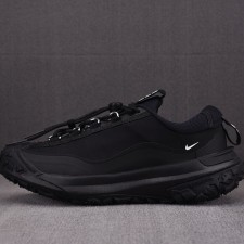 [남여공용 신발] 나이키 x 꼼데가르송 옴므 플러스 ACG 마운틴 플라이2 로우 블랙 FZ3311-001